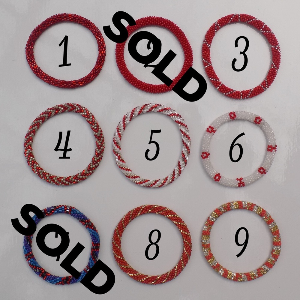 assorted slip-on beaded bracelets - Picture 3 of 8